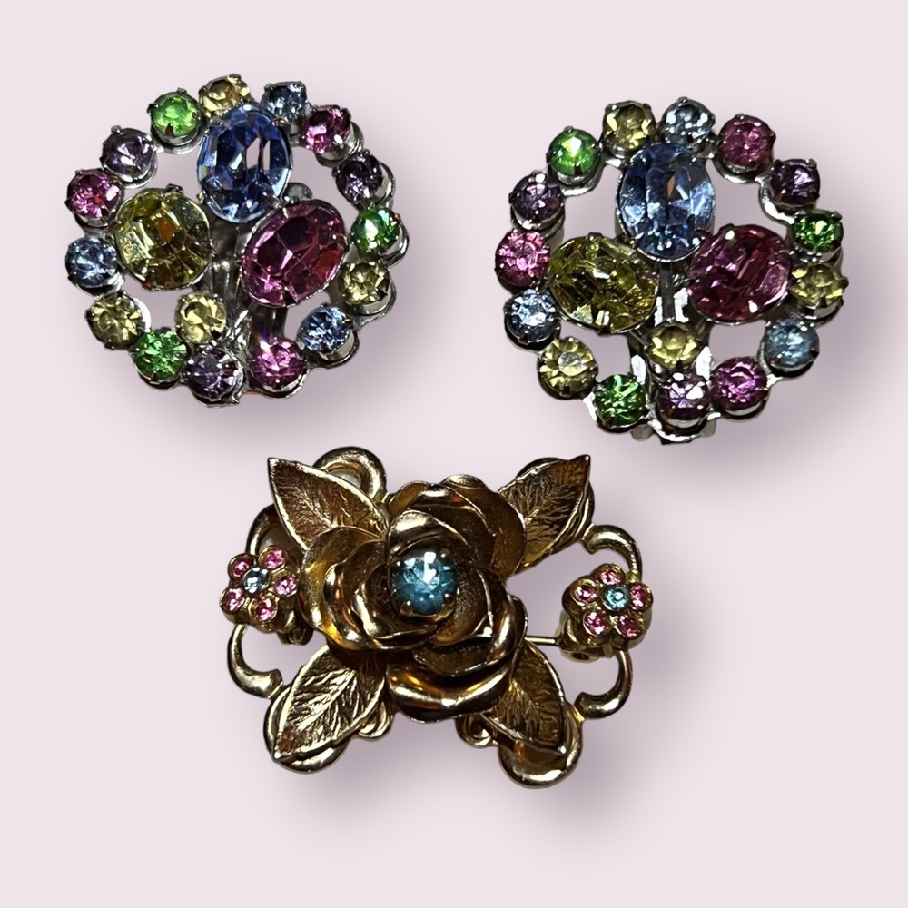 Vintage CORO Pastel Multicolor Rhinestone Brooch And Clip On Earrings. Signed